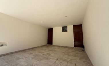CASA EN VENTA MERIDA, PLAYA TELCHAC, PUERTA DEL MAR, FRENTE AL MAR, LISTO.