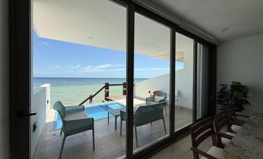 CASA EN VENTA MERIDA, PLAYA TELCHAC, PUERTA DEL MAR, FRENTE AL MAR, LISTO.