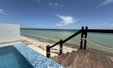 CASA EN VENTA MERIDA, PLAYA TELCHAC, PUERTA DEL MAR, FRENTE AL MAR, LISTO.