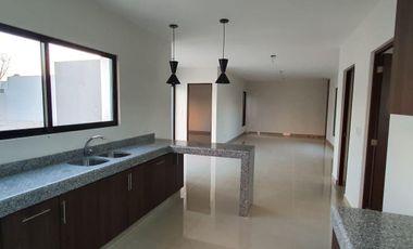 CASA EN VENTA MERIDA, PRIV PRADERAS DEL MAYAB, MOD POS, PREVENTA.