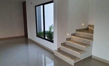 CASA EN VENTA MERIDA, PRIV PRADERAS DEL MAYAB, MOD POS, PREVENTA.