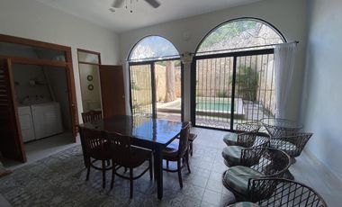 CASA EN VENTA/RENTA MERIDA, CENTRO, MOD. CASA 60, BARRIO SANTA ANA.