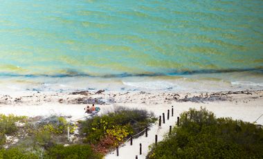 DEPTO EN VENTA, PLAYA TELCHAC, TEMPORADA, MOD. DOBLE ALTURA, FRENTE AL MAR,LISTO