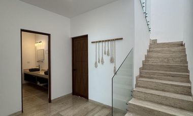 CASA EN VENTA MERIDA, PLAYA SAN BENITO FRENTE AL MAR, ENTREGA INMEDIATA.