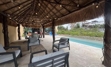 CASA EN VENTA MERIDA, PLAYA SAN BENITO FRENTE AL MAR, ENTREGA INMEDIATA.