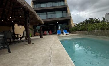 CASA EN VENTA MERIDA, PLAYA SAN BENITO FRENTE AL MAR, ENTREGA INMEDIATA.