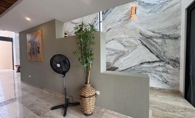 CASA EN VENTA MERIDA, PLAYA SAN BENITO FRENTE AL MAR, ENTREGA INMEDIATA.