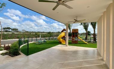 CASA EN VENTA MERIDA, CONKAL, PRIVADA NADIRA, MOD. DOM, ENTREGA INMEDIATA.