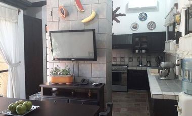 CASA EN VENTA, MERIDA, TEMOZON NORTE, SOBRE LA AVENIDA.