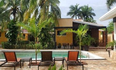 CASA EN VENTA, MERIDA, TEMOZON NORTE, SOBRE LA AVENIDA.