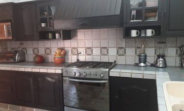 CASA EN VENTA, MERIDA, TEMOZON NORTE, SOBRE LA AVENIDA.