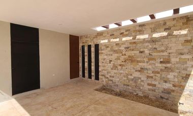 CASA EN VENTA MERIDA, TEMOZON, CASA TEMOZEN, ENTREGA INMEDIATA.