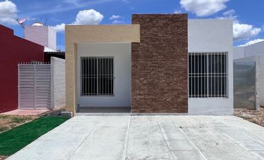 CASA EN RENTA EN GRAN SANTA FE NORTE, AMUEBLADA, LISTA.