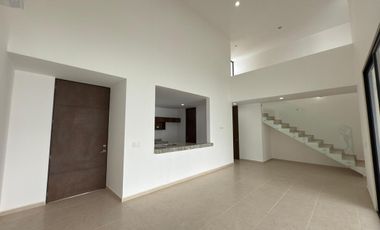 CASA EN VENTA MERIDA, EN GRAN SAN PEDRO CHOLUL, PRIVADA XCANATUN, LISTA.