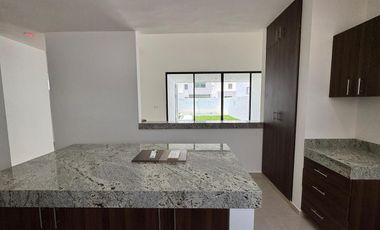 CASA EN VENTA MERIDA, EN GRAN SAN PEDRO CHOLUL, PRIVADA XCANATUN, LISTA.