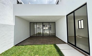 CASA EN VENTA MERIDA, EN GRAN SAN PEDRO CHOLUL, PRIVADA XCANATUN, LISTA.