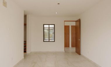 CASA EN VENTA MERIDA, CONKAL EN PRIVADA TAMORA, ENTREGA INMEDIATA.