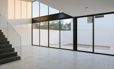 CASA EN VENTA MERIDA, CONKAL EN PRIVADA TAMORA, ENTREGA INMEDIATA.