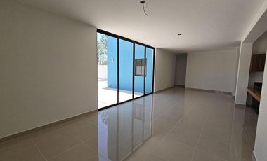CASA EN VENTA MERIDA SAN DIEGO CUTZ PRIV PRADERAS DEL MAYAB MOD. KAN A 6 MESES
