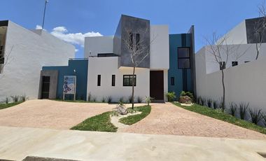 CASA EN VENTA MERIDA SAN DIEGO CUTZ PRIV PRADERAS DEL MAYAB MOD. KAN A 6 MESES