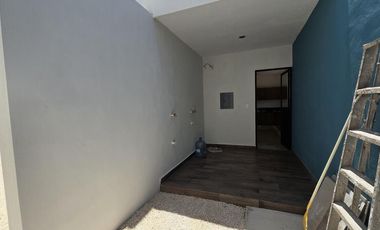 CASA EN VENTA MERIDA SAN DIEGO CUTZ PRIV PRADERAS DEL MAYAB MOD. KAN A 6 MESES