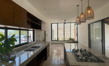 CASA EN VENTA MERIDA, PLAYA CHUBURNA, CASA WAK, PREVENTA.