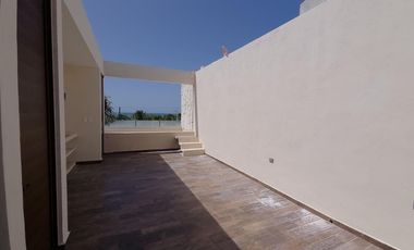 CASA EN VENTA MERIDA, PLAYA CHELEM, ZYAN, A 350M DEL MAR, ENTREGA INMEDIATA.