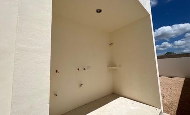 CASA EN VENTA MERIDA, CONKAL, PRIVADA NADIRA, MOD NAZARET PLUS, 4 REC, DIC 2025.