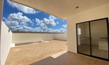 CASA EN VENTA MERIDA, CONKAL, PRIVADA NADIRA, MOD NAZARET PLUS, 4 REC, DIC 2025.