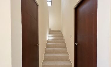 CASA EN VENTA MERIDA, CONKAL, PRIVADA NADIRA, MOD NAZARET PLUS, 4 REC, DIC 2025.