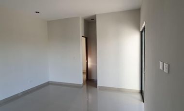 CASA EN VENTA MERIDA, SAN DIEGO CUTZ,PRIV. PRADERAS, MOD. CUBICA, A 5 MESES.