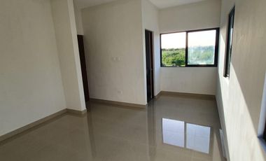 CASA EN VENTA MERIDA, SAN DIEGO CUTZ,PRIV. PRADERAS, MOD. CUBICA, A 5 MESES.