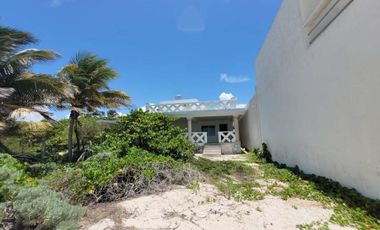 CASA EN VENTA MERIDA, PLAYA CHUBURNA PUERTO, 1 PLANTA FRENTE AL MAR, LISTA.