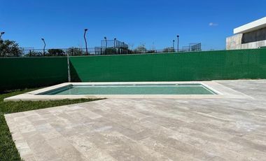 CASA EN VENTA MERIDA, PRIVADA PRADERAS DEL MAYAB, MOD. AMBAR, LISTA.