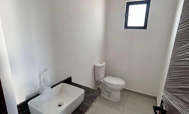 CASA EN VENTA MERIDA, PRIVADA PRADERAS DEL MAYAB, MOD. AMBAR, LISTA.