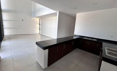 CASA EN VENTA MERIDA, PRIVADA PRADERAS DEL MAYAB, MOD. AMBAR, LISTA.