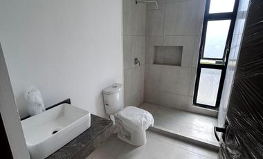 CASA EN VENTA MERIDA, PRIVADA PRADERAS DEL MAYAB, MOD. AMBAR, LISTA.