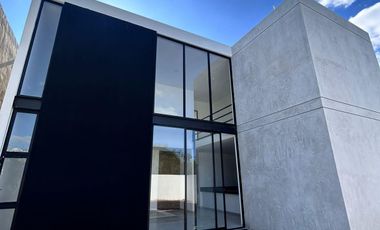 CASA EN VENTA MERIDA, PRIVADA PRADERAS DEL MAYAB, MOD. AMBAR, LISTA.