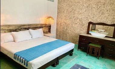 CASA EN VENTA MERIDA, CENTRO, BARRIO SANTIAGO MOD KIN, AMUEBLADA, LISTA.