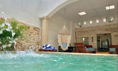 CASA EN VENTA MERIDA, CENTRO, BARRIO SANTIAGO MOD KIN, AMUEBLADA, LISTA.