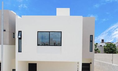 CASA EN VENTA MERIDA, TIXCACAL, PRIVADA SOLANA, MODELO ALBOR,  A 2 MESES.