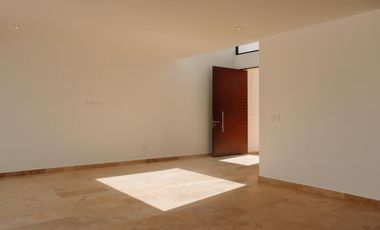 CASA EN VENTA MERIDA, CONKAL, PRIVADA TAMORA, MODELO TEVA, ENTREGA INMEDIATA.