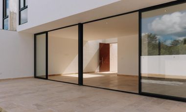 CASA EN VENTA MERIDA, CONKAL, PRIVADA TAMORA, MODELO TEVA, ENTREGA INMEDIATA.