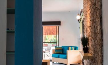 CASA EN VENTA MERIDA, PLAYA SISAL A 150 MTS DEL MAR, AMUEBLADA, LISTA.