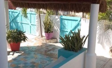 CASA EN VENTA MERIDA, PLAYA SISAL A 150 MTS DEL MAR, AMUEBLADA, LISTA.