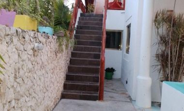 CASA EN VENTA MERIDA, PLAYA SISAL A 150 MTS DEL MAR, AMUEBLADA, LISTA.