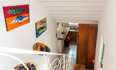 CASA EN VENTA MERIDA, PLAYA SISAL A 150 MTS DEL MAR, AMUEBLADA, LISTA.