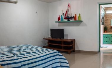 CASA EN VENTA MERIDA, PLAYA SISAL A 150 MTS DEL MAR, AMUEBLADA, LISTA.