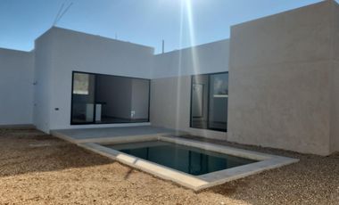 CASA EN VENTA MERIDA, CONKAL, PRIVADA SILVESTA RESIDENCIAL,MOD. 1 PLANTA, LISTA
