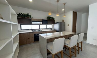 CASA EN VENTA MERIDA, TEMOZON NORTE, HERA, MODELO C, LISTO.